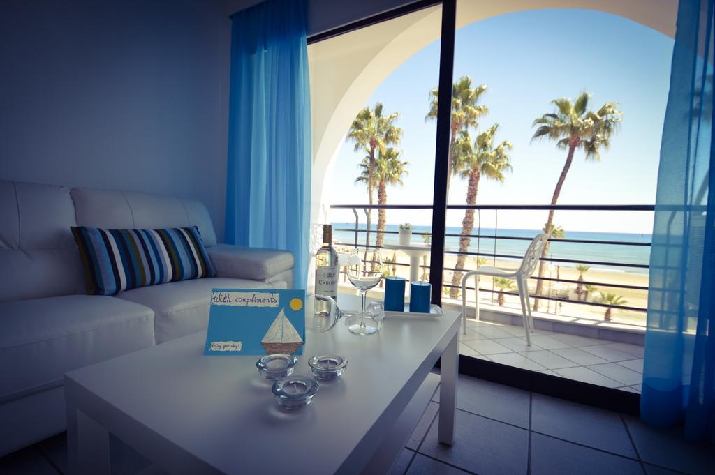 Krasas Beach Apartment Rentals 라르나카 객실 사진