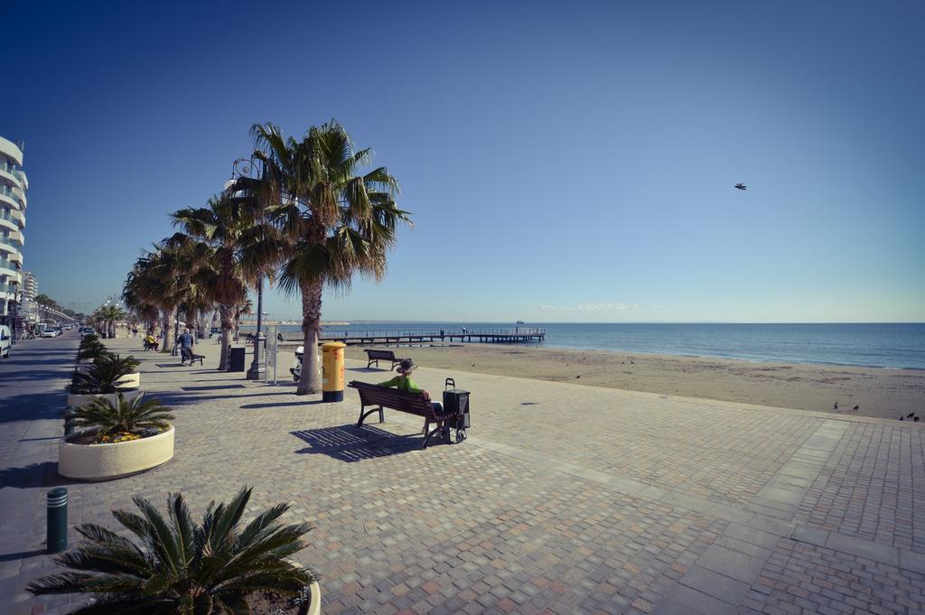 Krasas Beach Apartment Rentals 라르나카 객실 사진